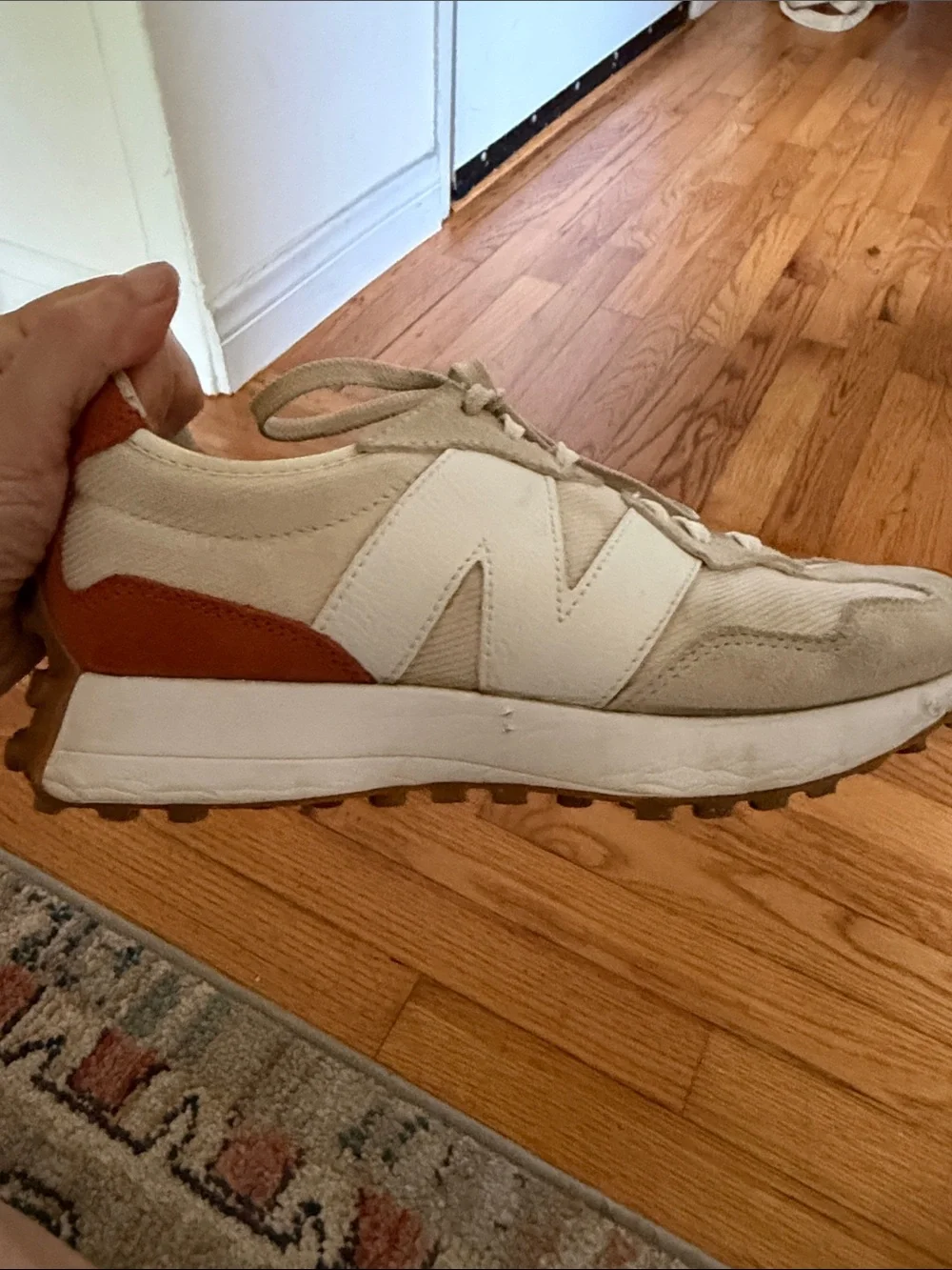 Women’s New Balance 327 sneakers
